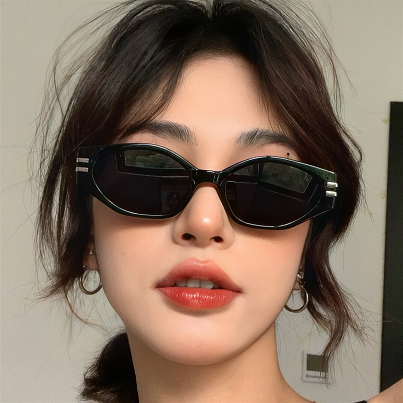 نظارات شمسية جديدة بإطار صغير  - مراجعة Sunglasses Cat Eye وسعره